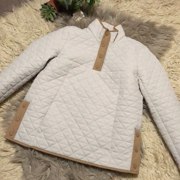 Gorgeous NWOT LANDS’ END Prima Loft Pull Over-S 6-8) Light Stone/Tan Trim-Snaps - Picture 11 of 17